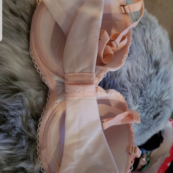 Bra - Picture 2 of 4